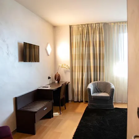 Castahotel Castagnito