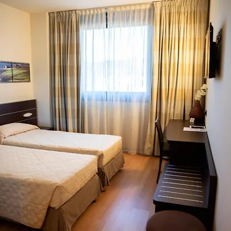 Castahotel ホテル 4*