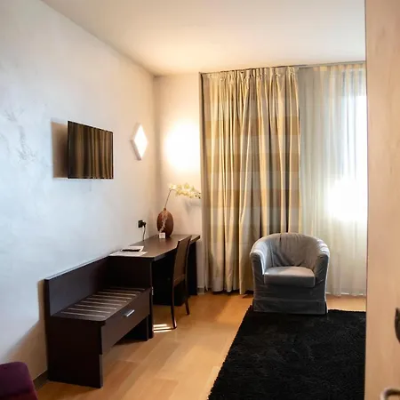 酒店 Castahotel 卡斯塔尼图