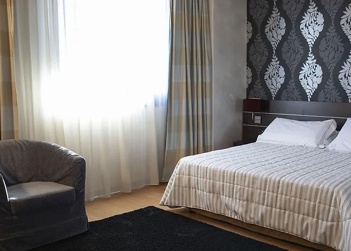 Castahotel Otel 4*