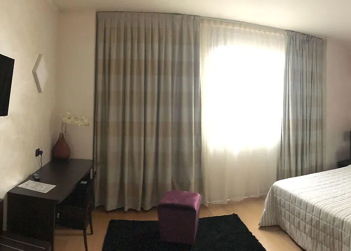 Otel Castahotel