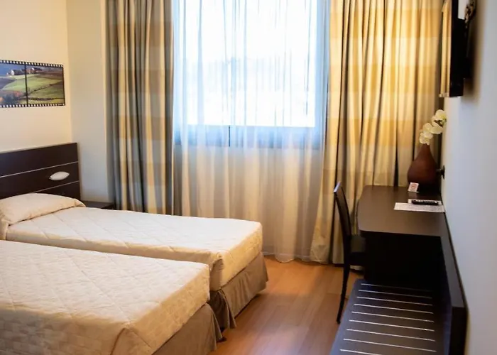 Castahotel Otel 4*
